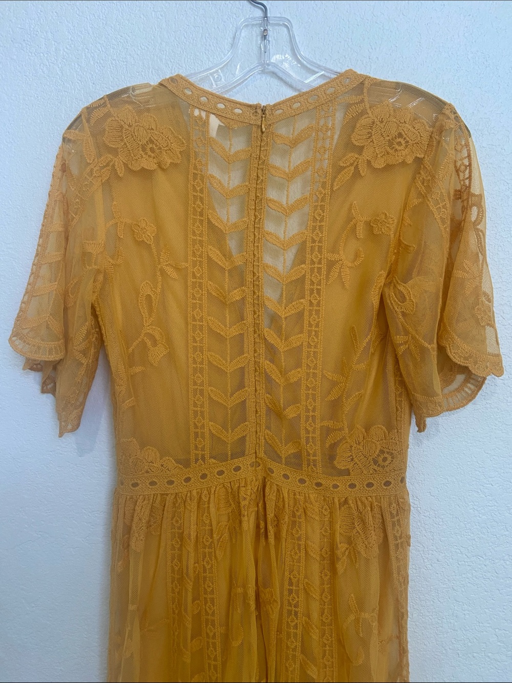Socialite Yellow Lace Jumpsuit with V-Neck, sheer back, shorts underneath. Small - Picture 5 of 16